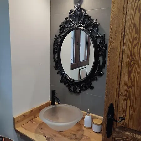 Casona Camino Pedraza - 4 Estrellas 펜션