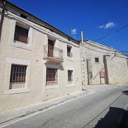 Casona Camino Pedraza - 4 Estrellas *