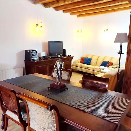 Casona Camino Pedraza - 4 Estrellas بيت للعطل