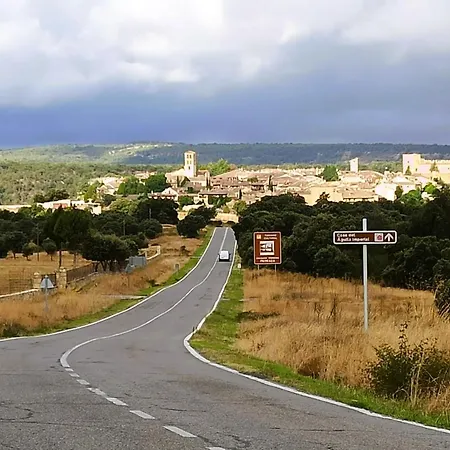 Casona Camino Pedraza - 4 Estrellas 펜션 *