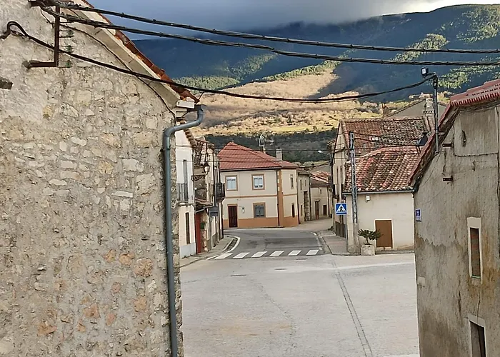 Vakantiehuis Casona Camino Pedraza - 4 Estrellas Arcones